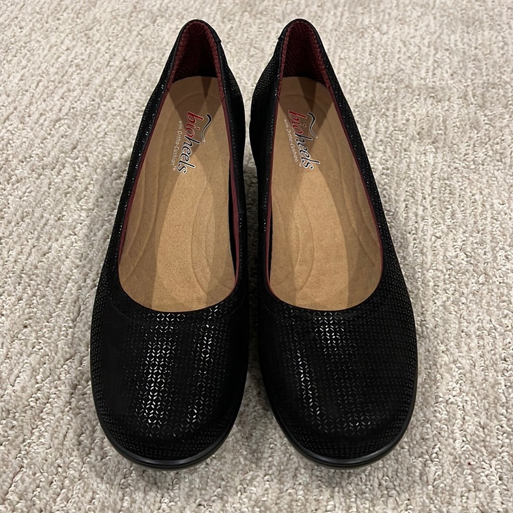 New Black BioHeels by OrthoFeet